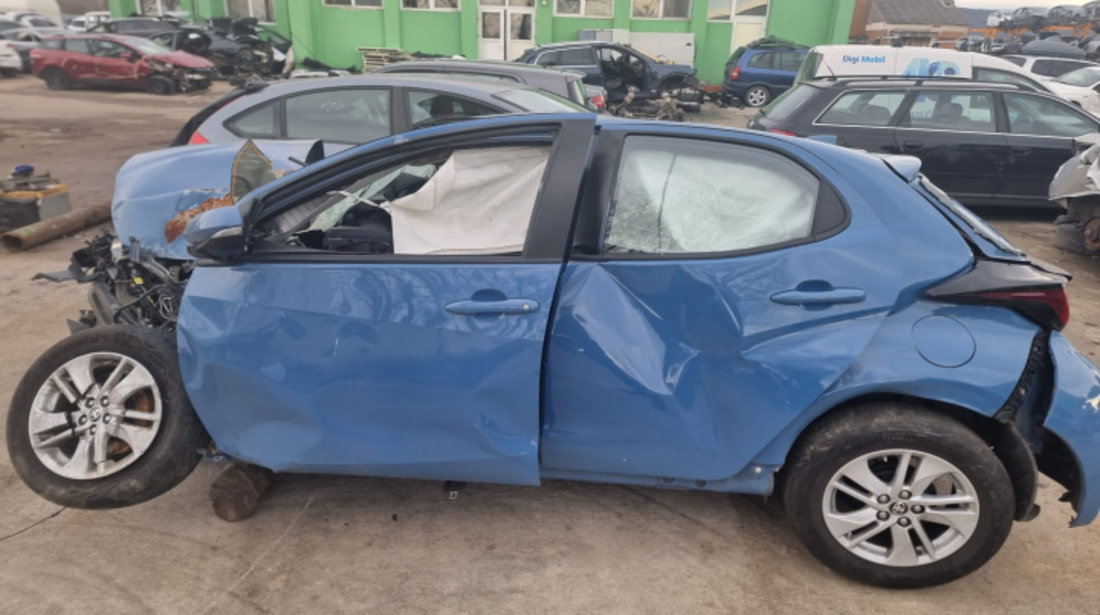 Aeroterma Toyota Yaris 2022 hatchback 1.5 benzina