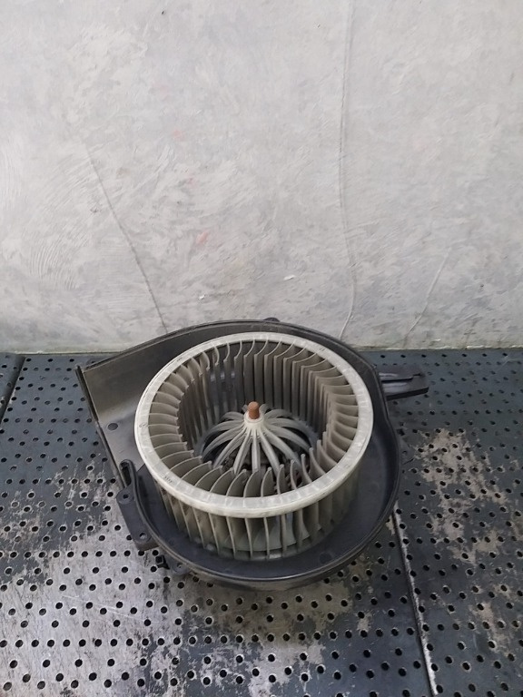 Aeroterma ventilator habitaclu 1.6 tdi seat ibiza 6j 6q1819015j