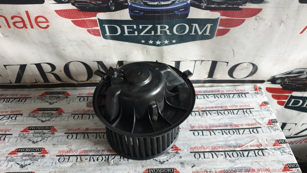Aeroterma / Ventilator habitaclu Audi A3 8P 1.6 cod piesa : 1K1819015A