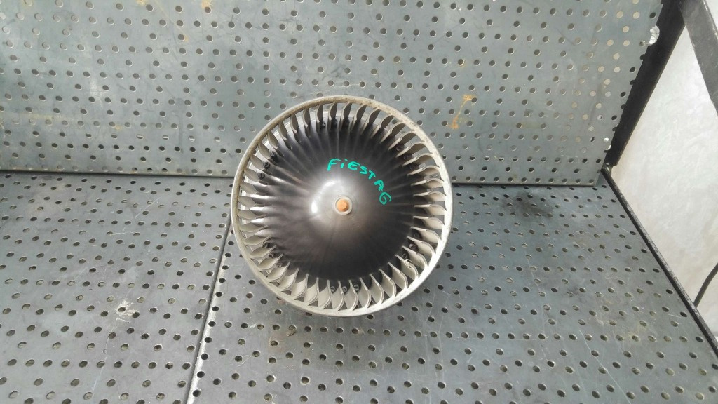 Aeroterma ventilator habitaclu ford fiesta 6 cb1 ccn vp8e2h18456aa 0130115551