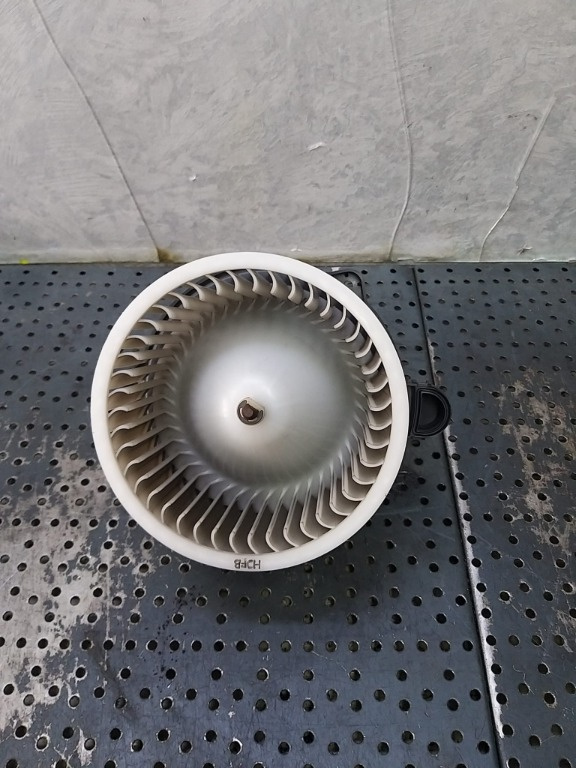 Aeroterma ventilator habitaclu kia ceed 2 jd f00s3b2474