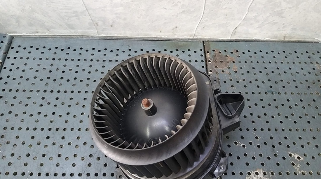 Aeroterma ventilator habitaclu mercedes a class w176 a2469064200 cz1163600754 a2469064100 cz2468107112