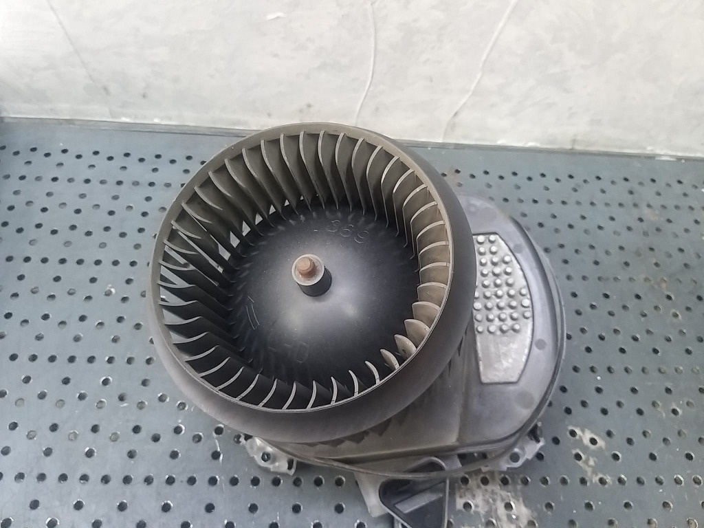 Aeroterma ventilator habitaclu mercedes a class w176 a2469064200 a2469064100