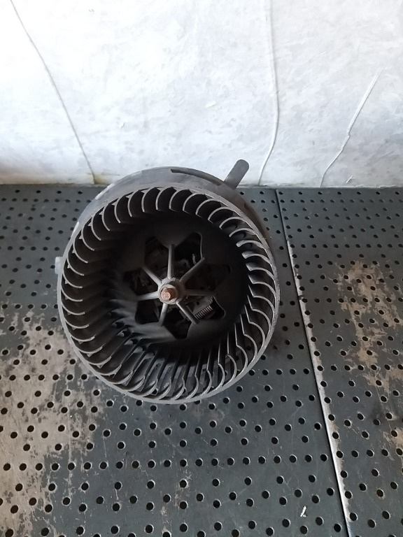 Aeroterma ventilator habitaclu vw caddy 3 2k 1k1819015