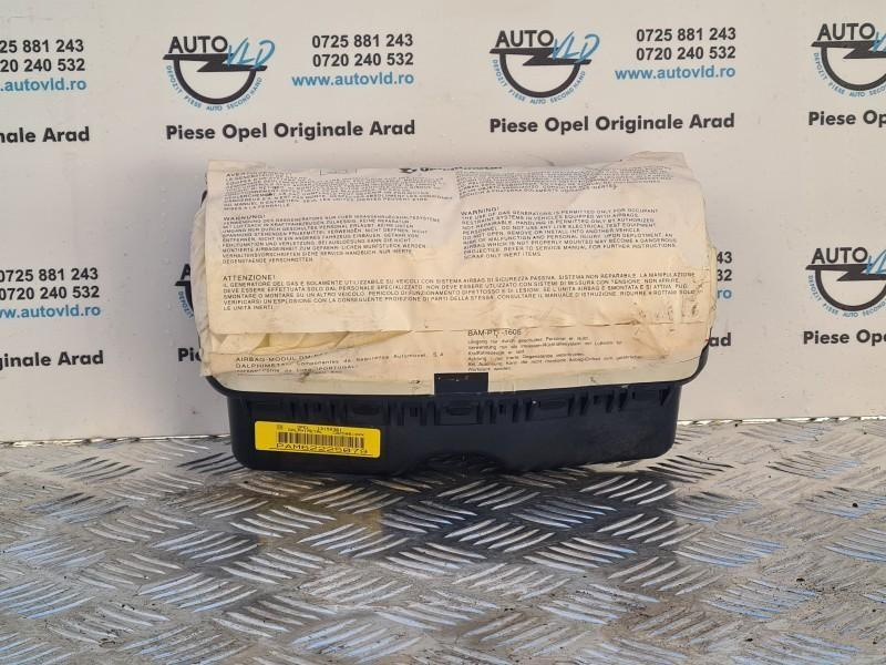 Airbag bord pasager Opel Corsa D facelift 2010-2014 13366662
