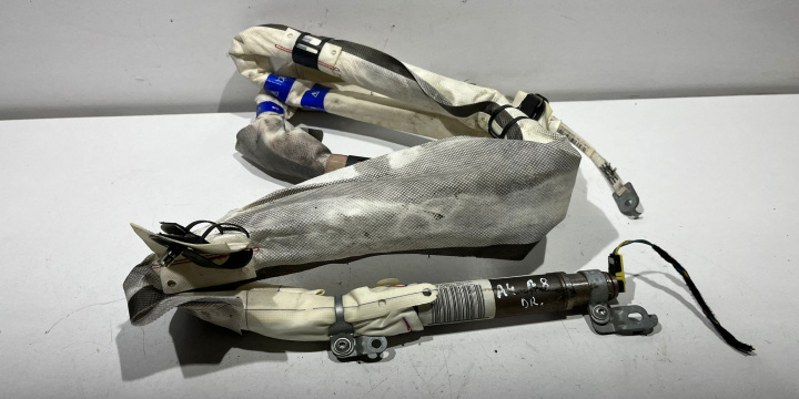 Airbag cortina dreapta 8k0880742D Audi A4 B8/8K [facelift] [2011 - 2016]
