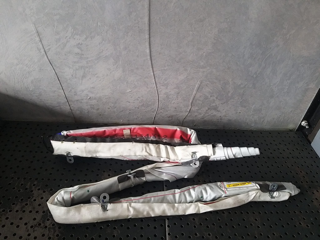 Airbag cortina dreapta ford kuga 2 dm2 cv44n042d94ae