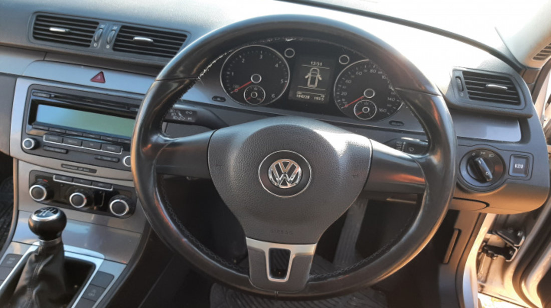 Airbag cortina dreapta Volkswagen Passat B6 [2005 - 2010] wagon 5-usi 1.6 TDI BlueMotion MT (105 hp)