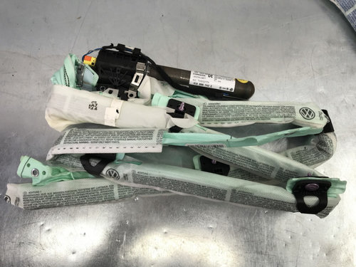 Airbag cortina dreapta VW Passat B7 1.4 TSI CDGA 150cp sedan 2012 (3C0880742E)