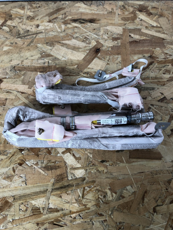 Airbag cortina dreapta VW passat CC facelift sedan 2013 (3c8880742c)