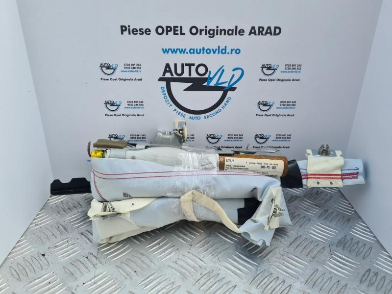 Airbag cortina stanga fata Opel Zafira B Facelift 2008-2014 13231632
