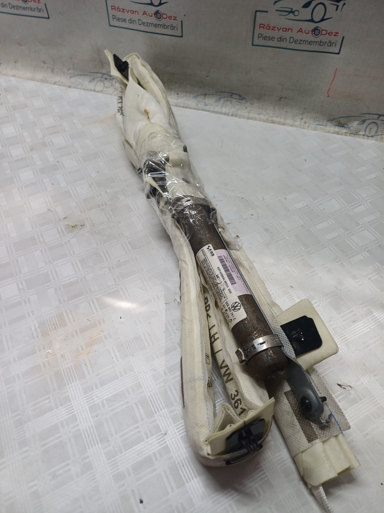 Airbag cortina stanga Volkswagen Jetta 1.6 Motorina 2013, 5C6880741C