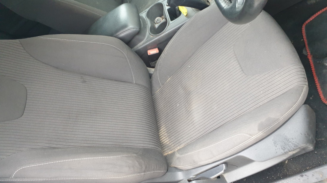 Airbag din Scaun Dreapta Fata Pasager Ford Focus 3 2010 - 2018