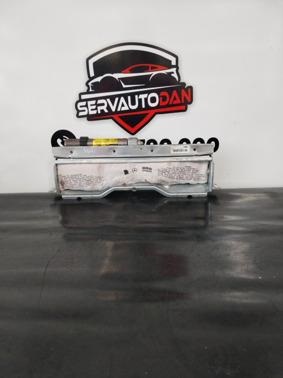 Airbag genunchi Mercedes-Benz C-Class (2007->) [W204] 2.2 Motorina 2014, 306026999-AR