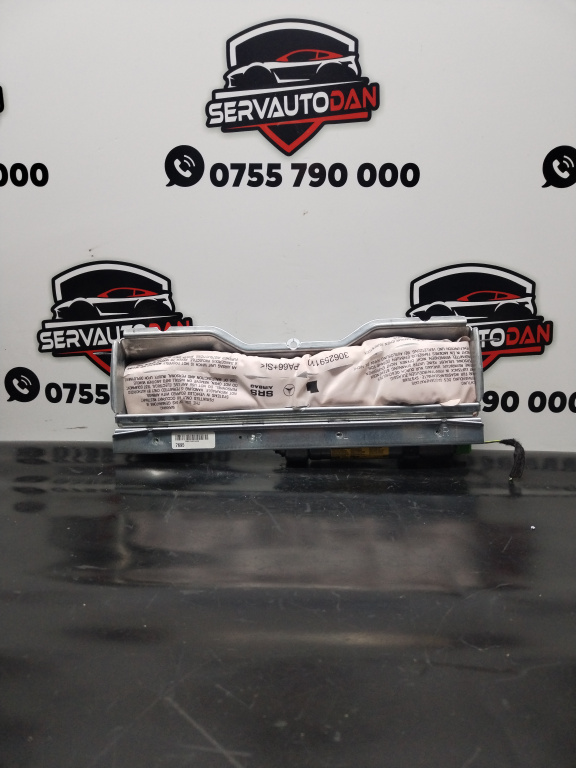Airbag genunchi Mercedes-Benz C-Class (2007->) [W204] 2.2 Motorina 2012, 2048602002