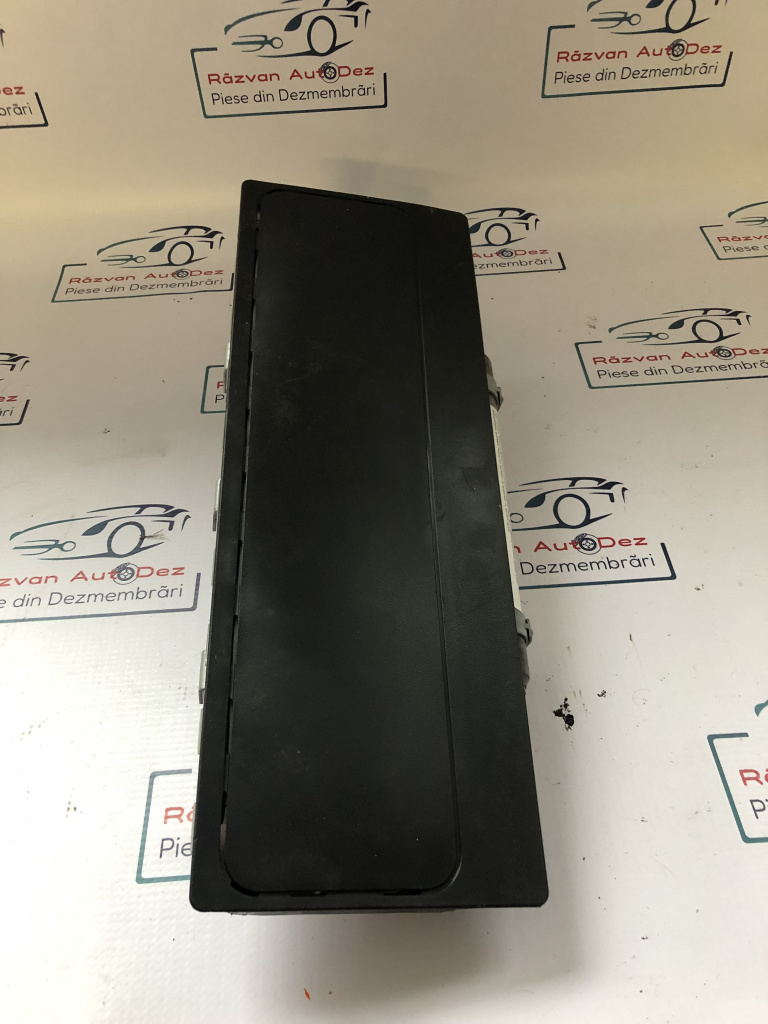 Airbag genunchi Volkswagen Passat B8 2015, 3G2880842E