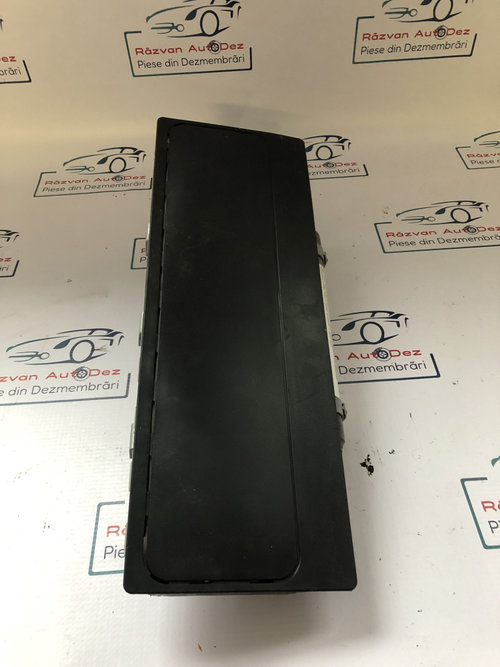 Airbag genunchi Volkswagen Passat B8 2015, 3G2880842E