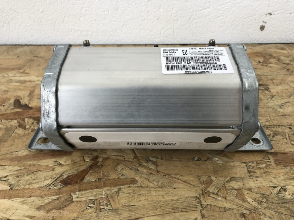 Airbag pasager BMW 118D M E87 sedan 2010 (39698286006B)
