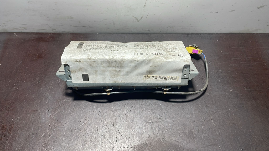Airbag pasager cod 8E0880204C , 8E0 880 204 C pentru Audi A4 B6 an 2001 - 2005
