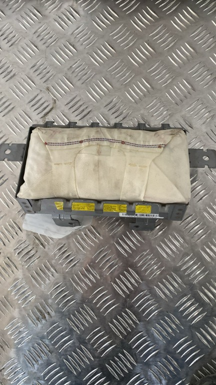 Airbag pasager Hyundai i40 1.7 CRDI cod motor D4FD an 2013 cod 845303Z000