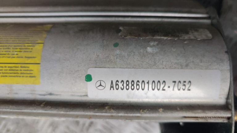Airbag pasager Mercedes Vito w638 an fabricatie 2003 cod A6388601002
