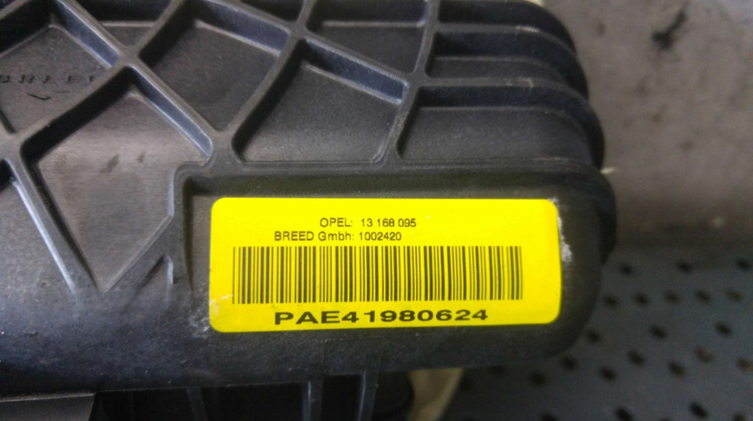 Airbag pasager opel astra h a04 13168095