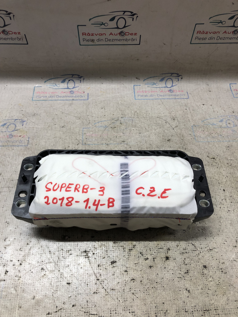 Airbag pasager Skoda Superb 3 1.4 Benzina 2018, 3V0880204E