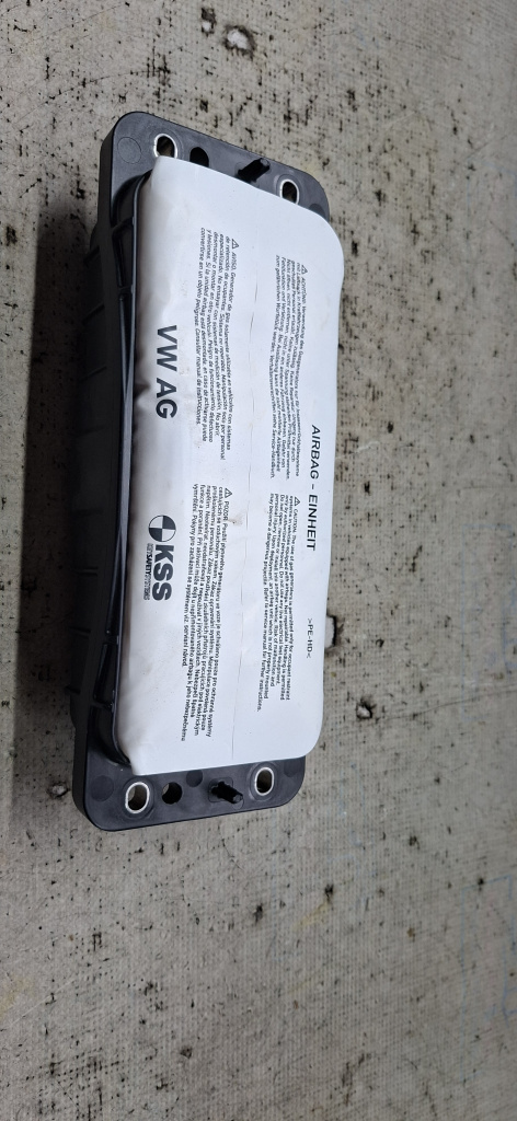 Airbag pasager Volkswagen Golf 7 1.4 Benzina 2014, 8V0880204E