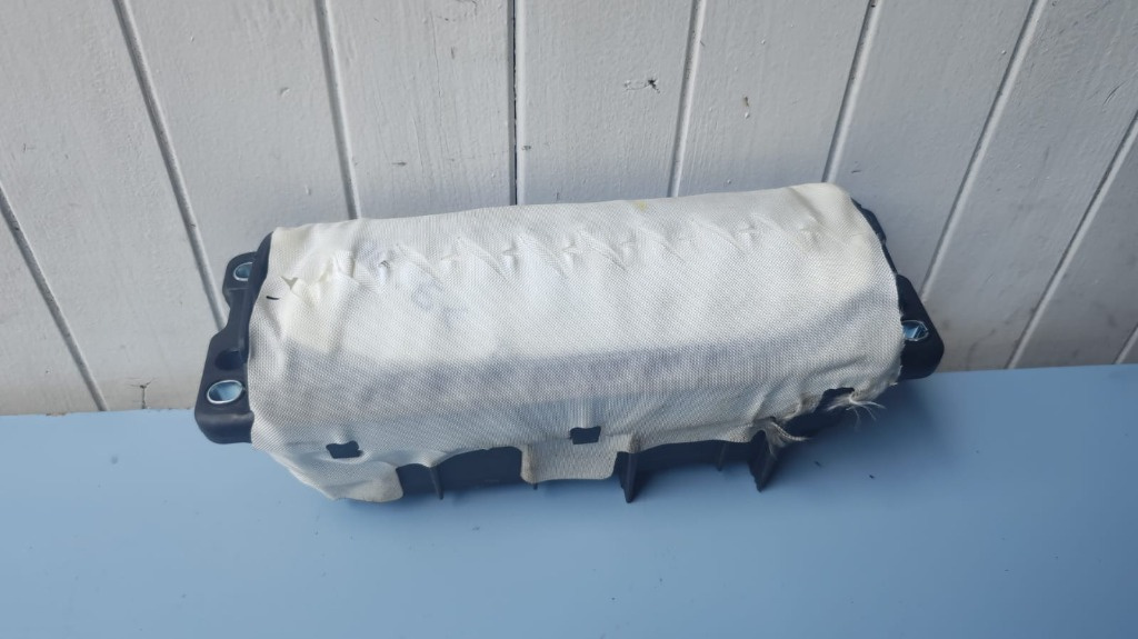 Airbag pasager Volkswagen Passat B7 Combi 2.0 TDI 2012 Cod : 3AA880204