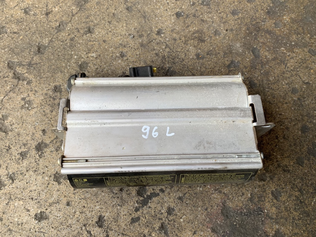 Airbag pasager Volkswagen VW Bora [1998 - 2005] Sedan 1.9 TDI MT (150 hp) (1J2)