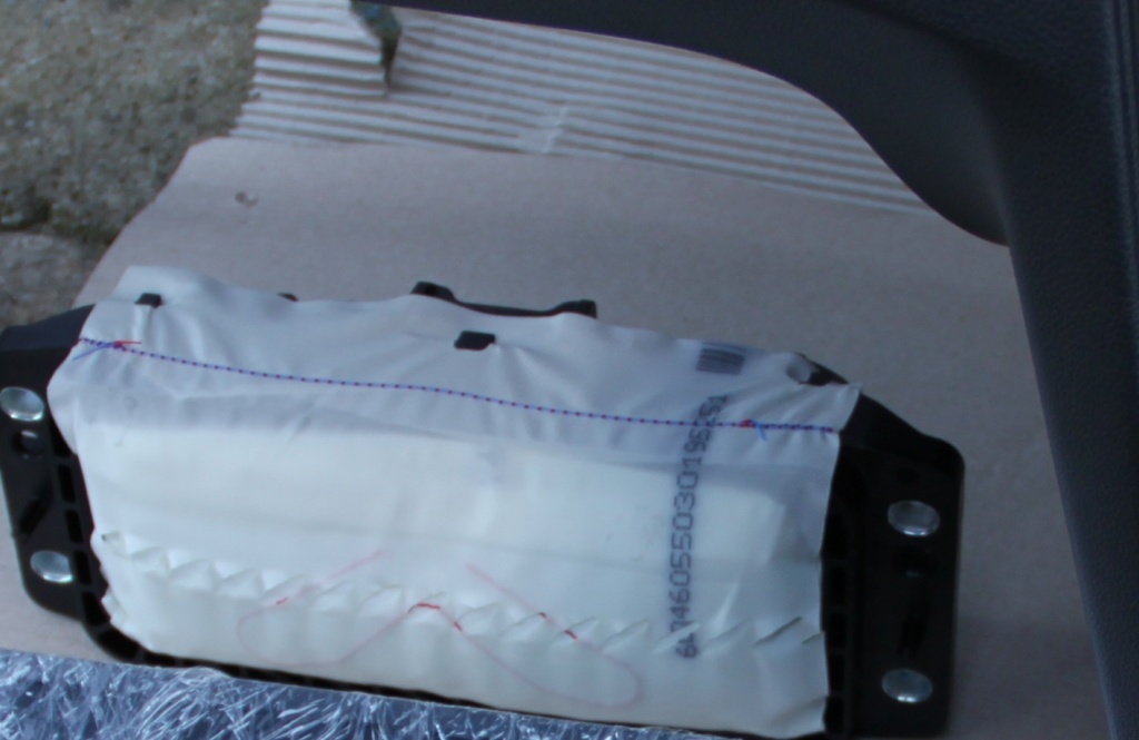 Airbag pasager VW Passat B8 cod: 3G0880204D model 2017