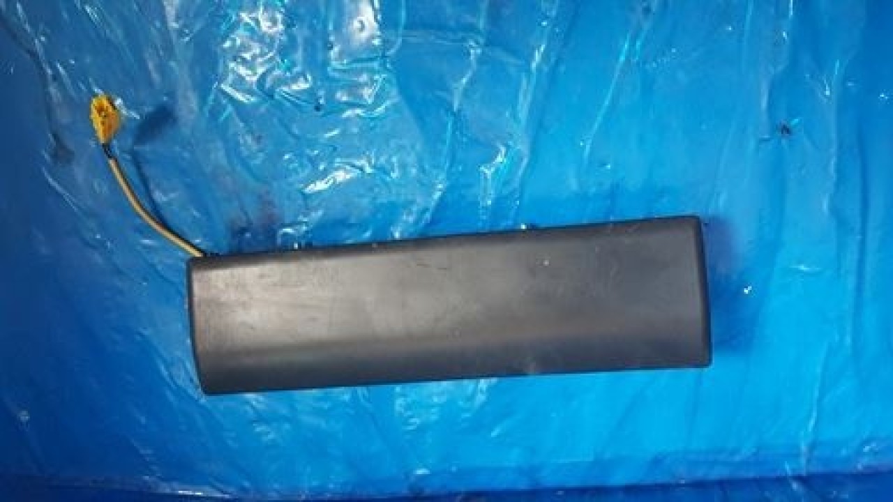 Airbag picioare cod 3t2880841 skoda superb II