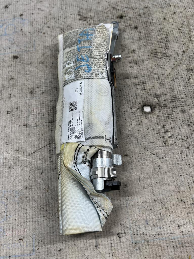 Airbag scaun dreapta fata Volkswagen Jetta 2012, 5C0880242