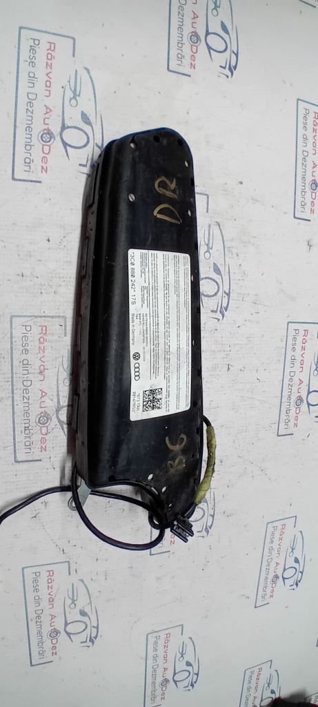 Airbag scaun dreapta fata Volkswagen Passat B6 2006, 3C088024217S