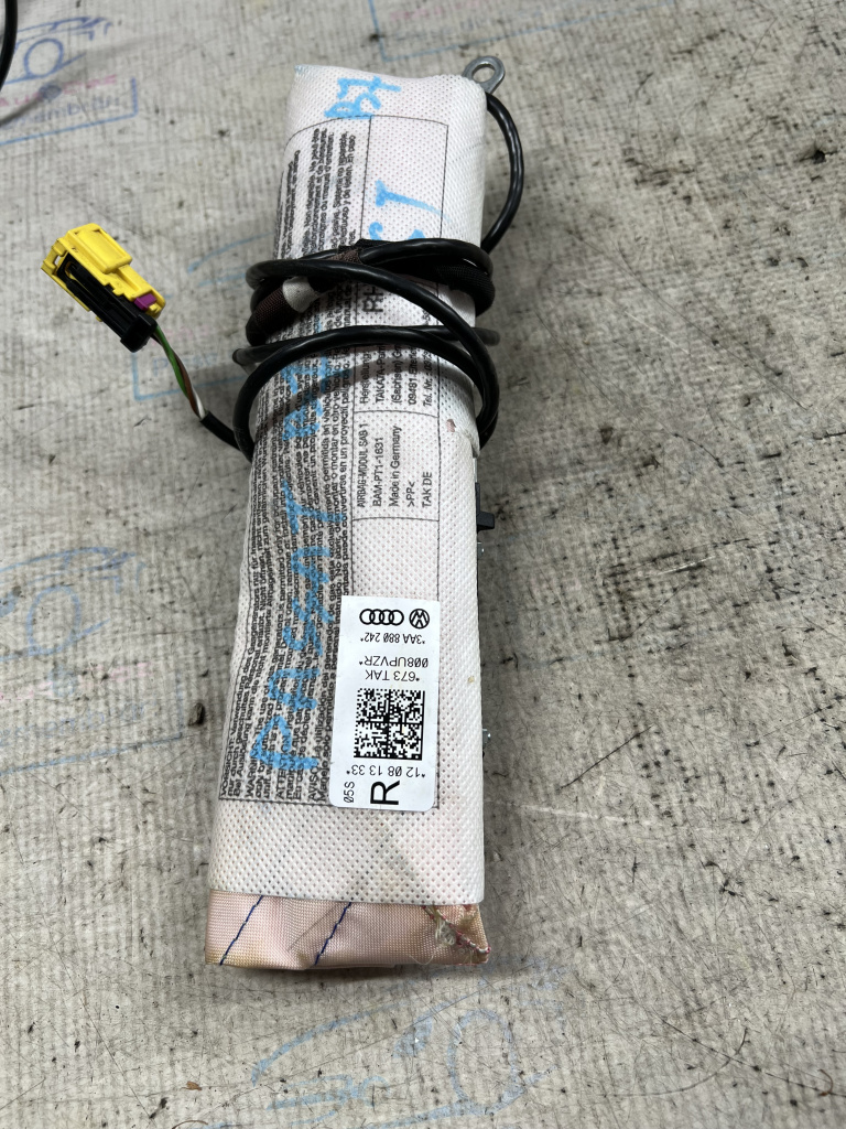 Airbag scaun dreapta fata Volkswagen Passat B7 2012, 3AA880242
