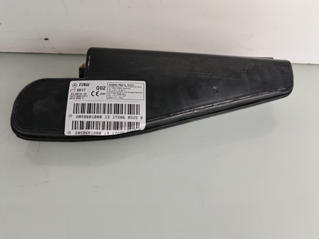 Airbag scaun dreapta Mercedes C Class W205 A2058601800