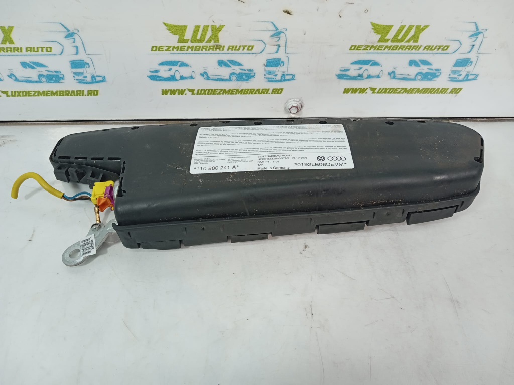 Airbag scaun stanga 1t0880241a Audi A3 8P [2003 - 2005]