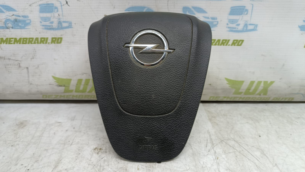 Airbag volan 13299780 Opel Astra J [2009 - 2012]