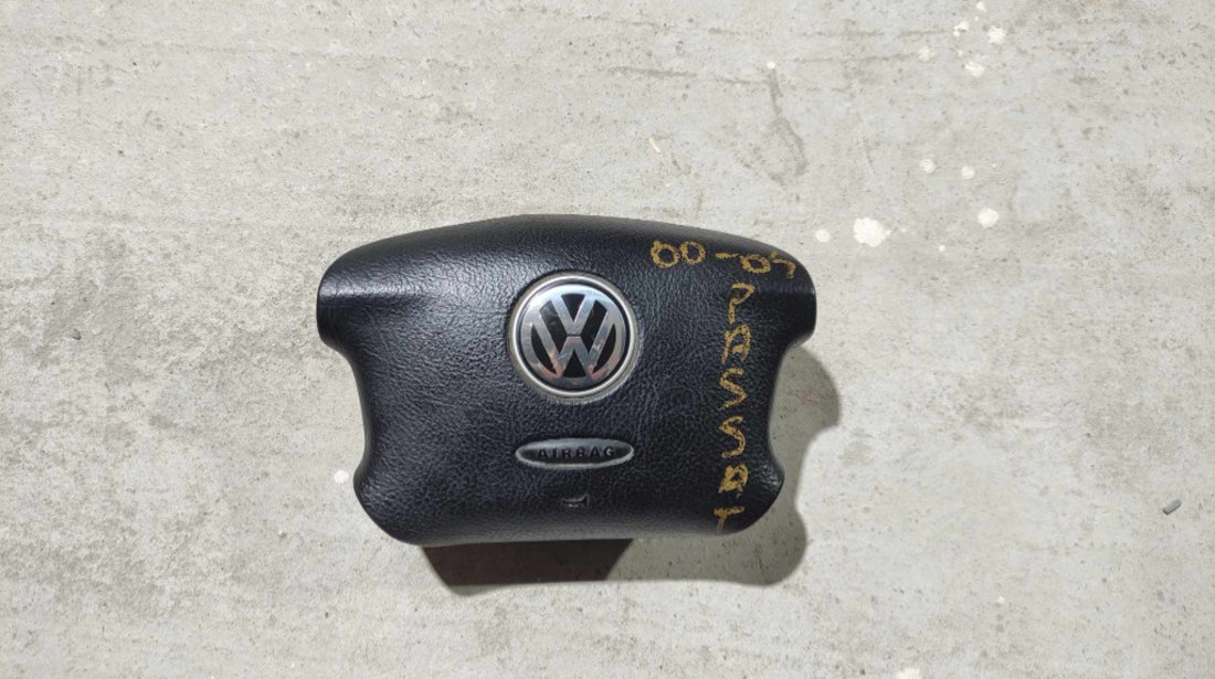 Airbag volan 3B0880201AS VW Passat B5.5 an fab. 2000 - 2005