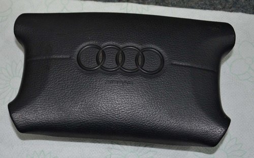 AIRBAG VOLAN AUDI A6 C4/100. COD: 4A0880201J / 3240056