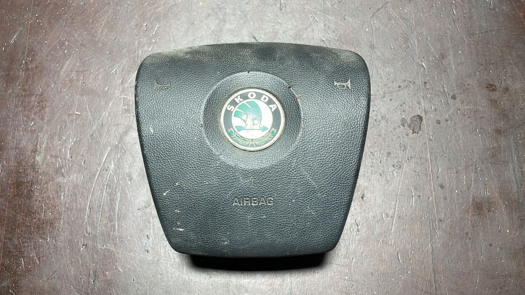 Airbag volan cod 6Y0880201J Skoda Octavia Skoda Fabia Skoda Superb