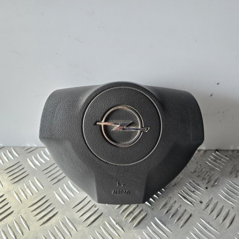 Airbag volan cu 2 mufe Opel Astra H GTC 2004-2007 13111344