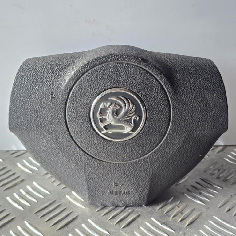 Airbag volan cu 2 mufe stema UK Opel Astra H Twintop 2004-2007 13111349