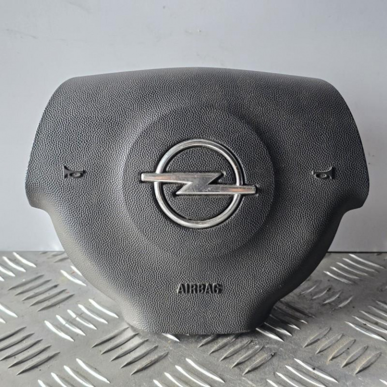 Airbag volan cu o mufa Opel Vectra C 2002-2005 09186942