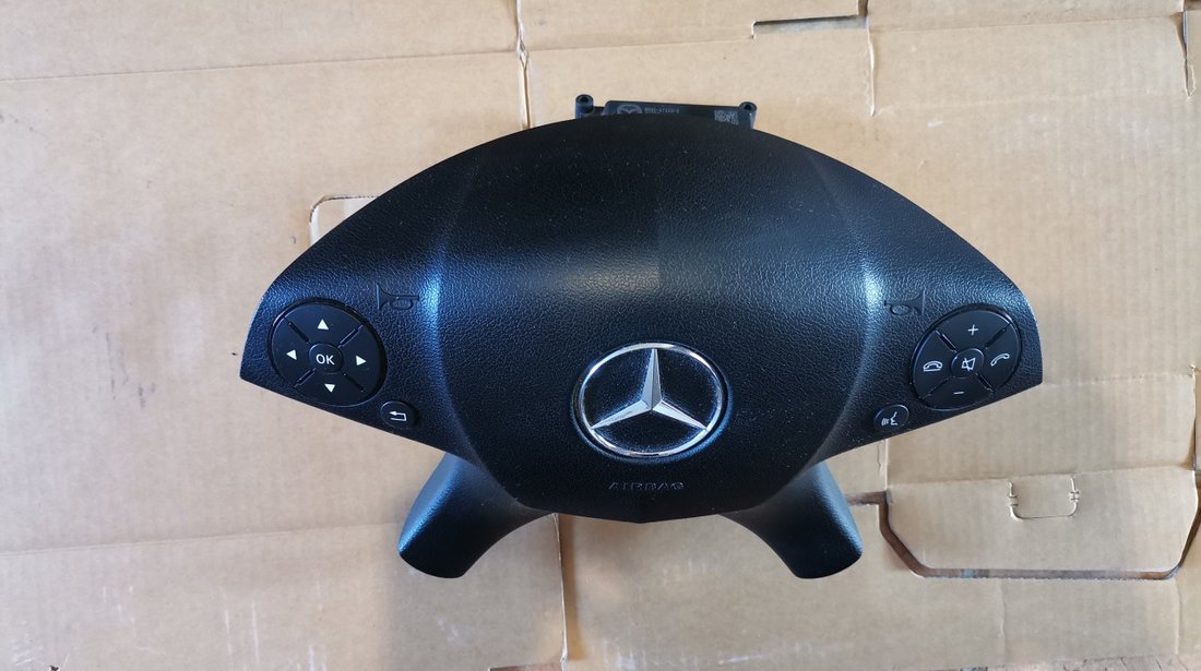 Airbag Volan Mercedes W204 C-Class W204 / S204 (2007-2012) E-Class W212 (2009-2016) cod A2048600202