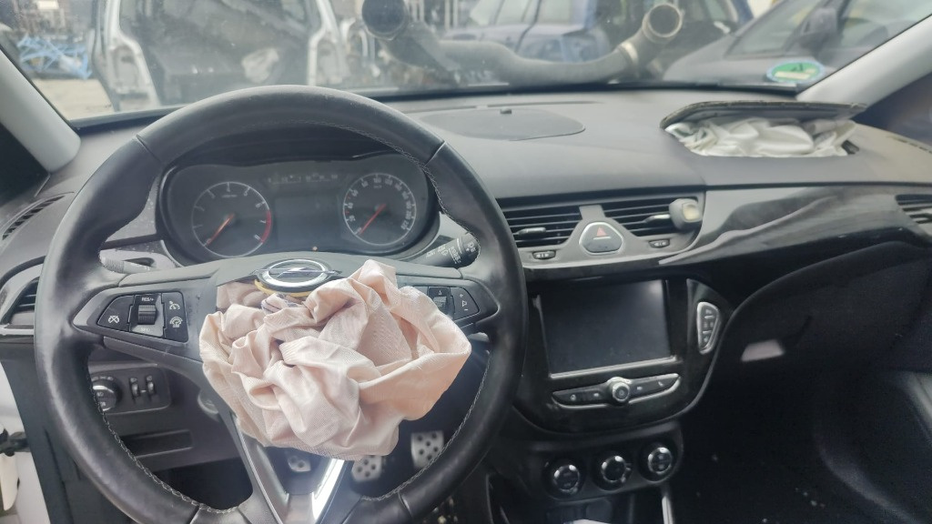 Airbag volan sarit Opel Corsa E 1.4 Turbo 74KW/101Cp cod motor B14NEJ transmisie manuala 6+1 an 2017