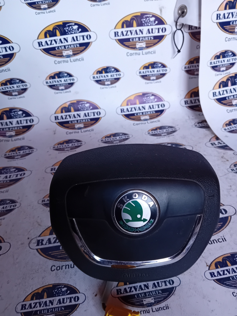 Airbag volan Skoda Superb 2 2011, 62218051A