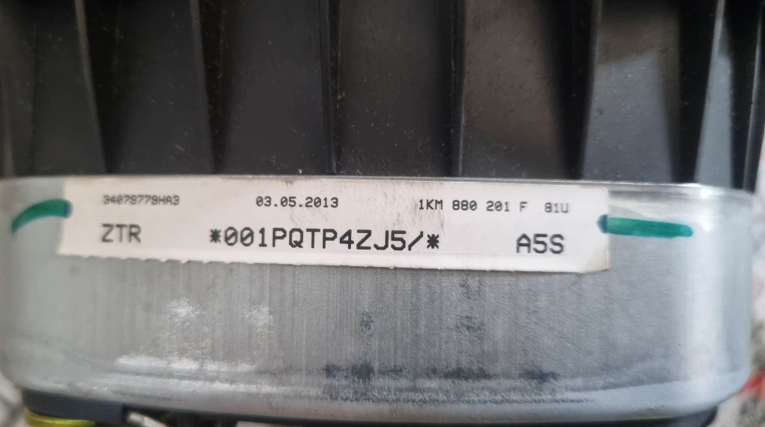 Airbag volan VW Passat B7 cod piesa : 1KM880201F