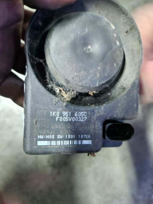 Alarma Volkswagen Passat B7 Cod : 1k0951605c