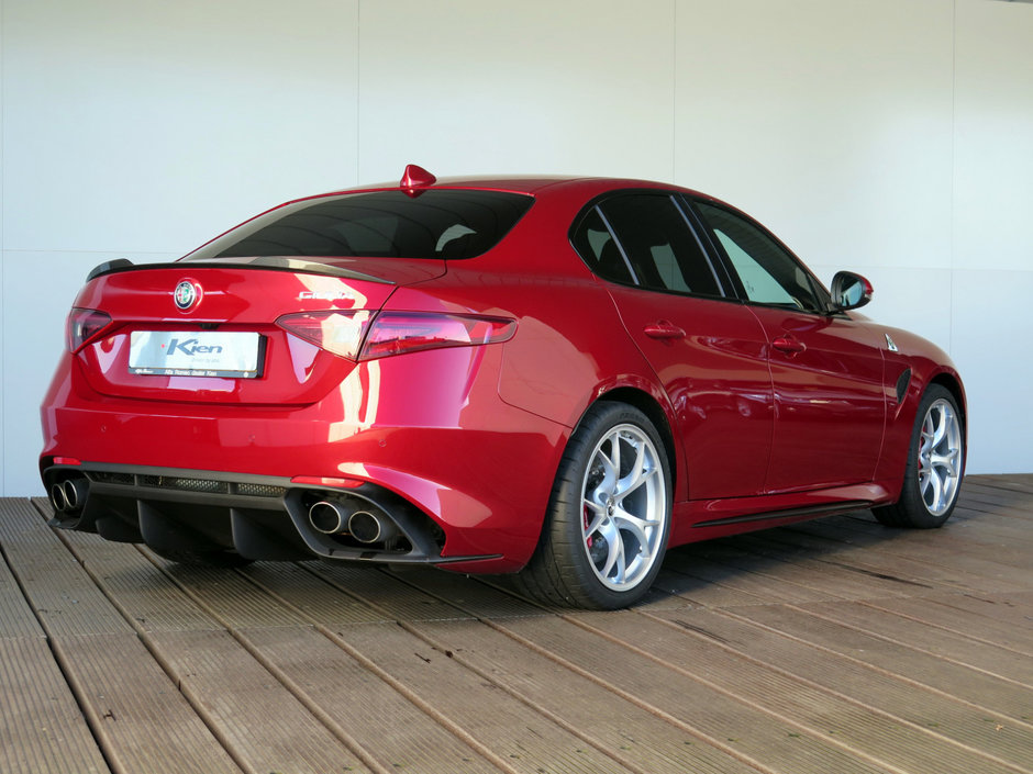 Alfa Giulia Quadrifoglio de vanzare